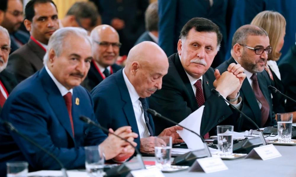 Ο Σάλεχ "δίνει" τα ψέμετα Τσαβούσογλου - Με συμφωνίες fast-track "ληστεύει" τον πλούτο της χώρας